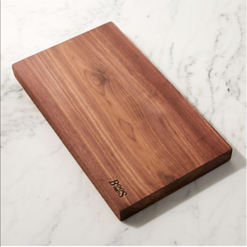 John Boos 21"x12" Rustic Edge Walnut Cutting Board - Picture 13 of 14